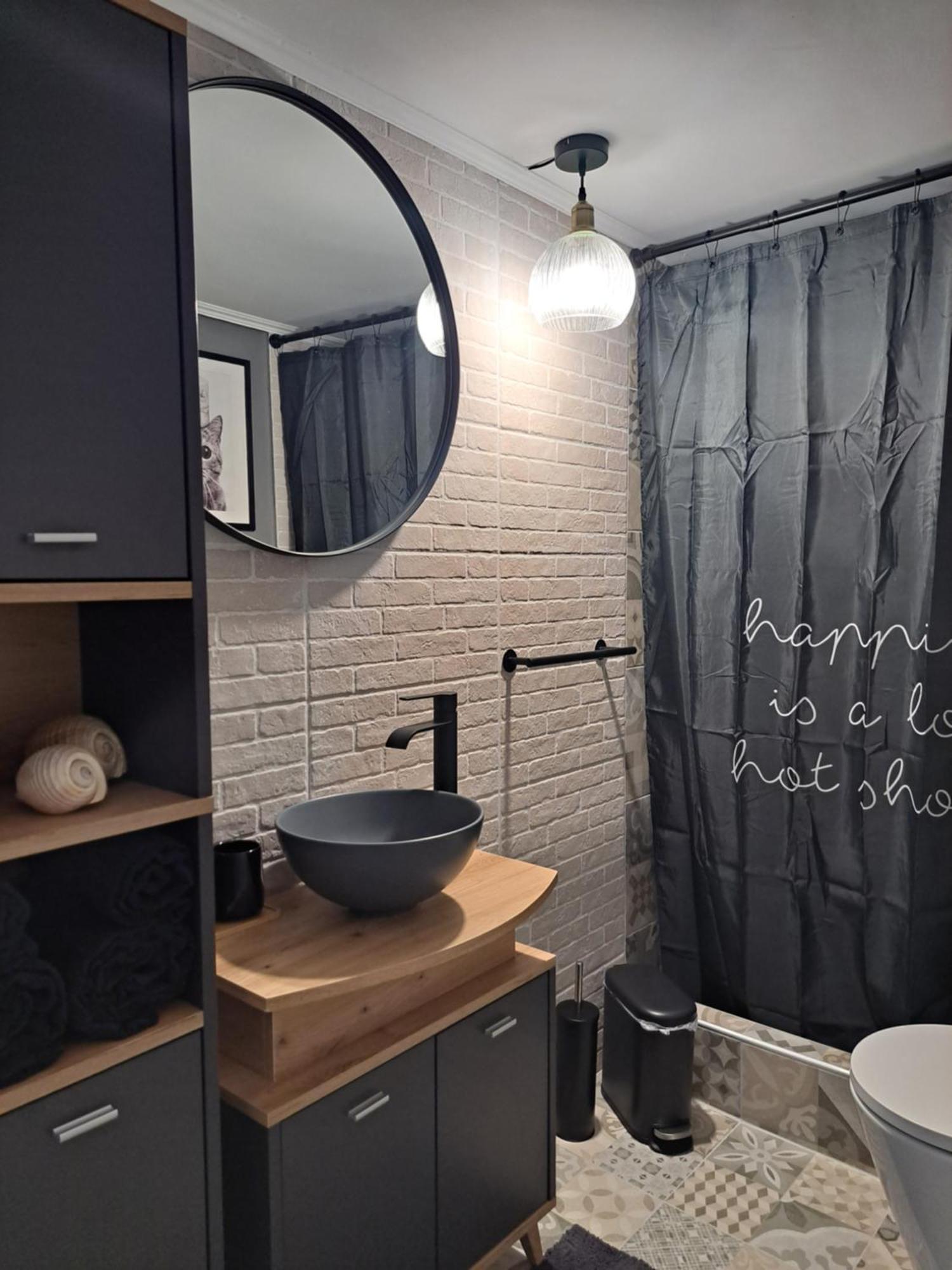 Stylish Center Apartment Serres