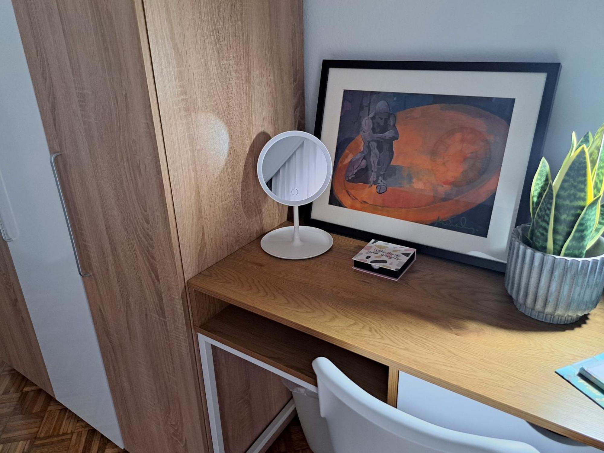 Stylish Center Apartment