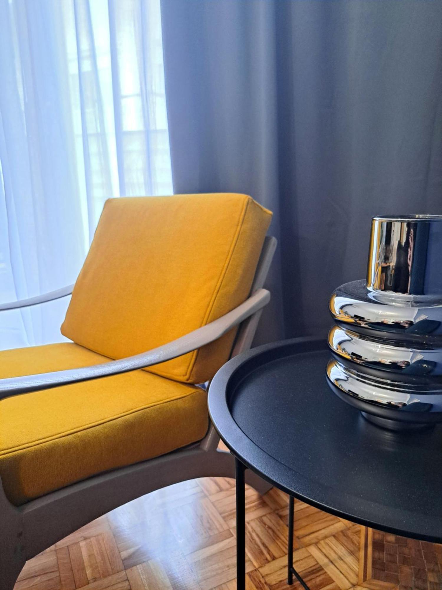 Stylish Center Apartment